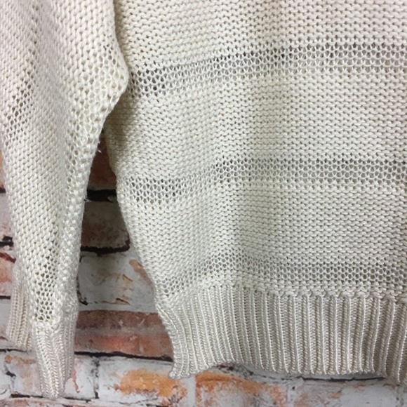 T/O (B1-13) Crop Sweater Scoop Neck - Picture 6 of 8